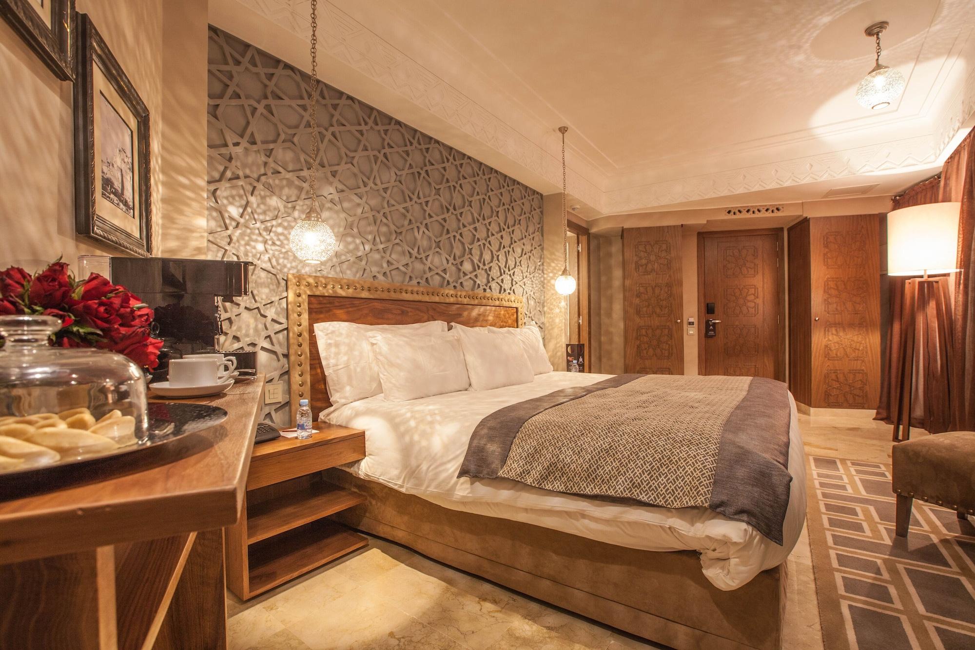 Hivernage Hotel & Spa Marrakesh Eksteriør bilde A bedroom at the hotel
